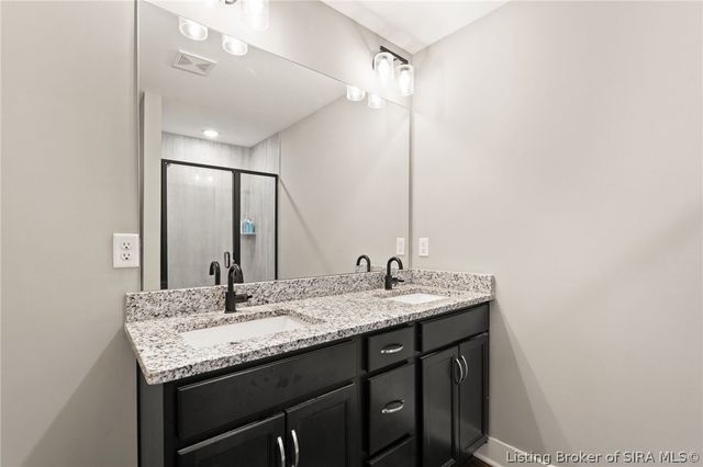 1220 Blackstone Trail, Jeffersonville, IN 47130