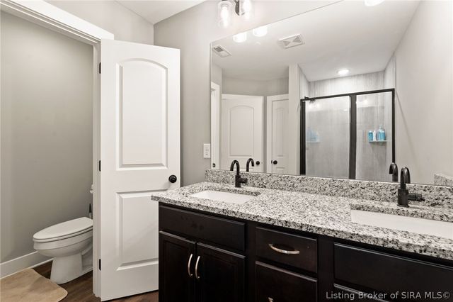 1220 Blackstone Trail, Jeffersonville, IN 47130