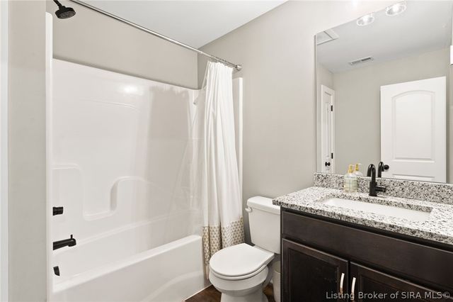 1220 Blackstone Trail, Jeffersonville, IN 47130