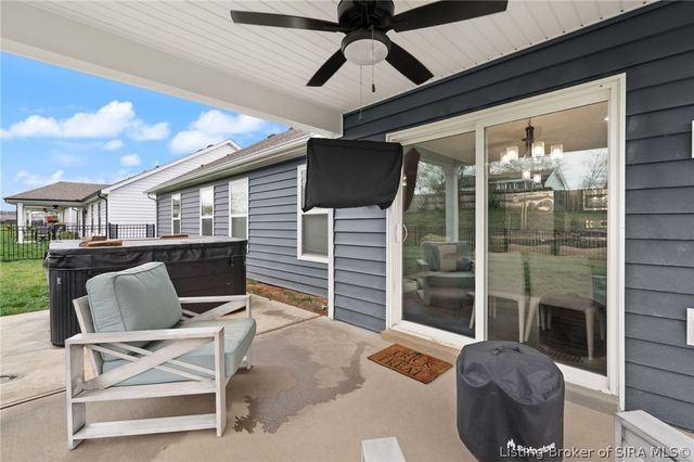 1220 Blackstone Trail, Jeffersonville, IN 47130