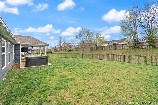 1220 Blackstone Trail, Jeffersonville, IN 47130