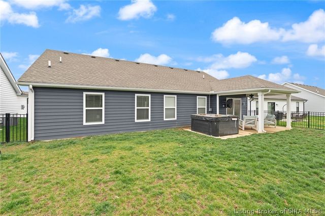 1220 Blackstone Trail, Jeffersonville, IN 47130