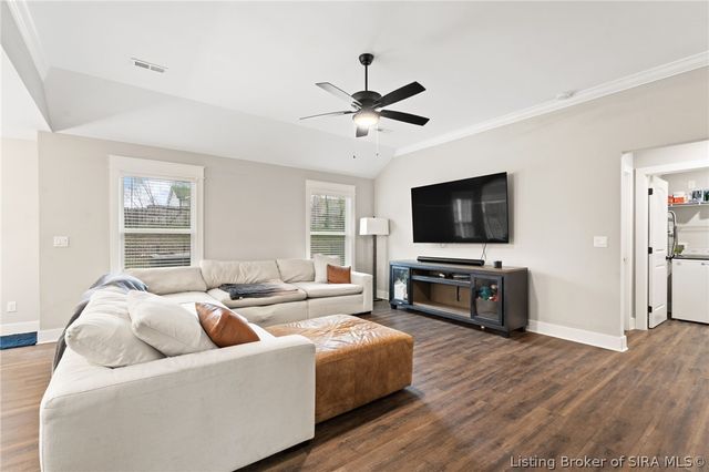 1220 Blackstone Trail, Jeffersonville, IN 47130