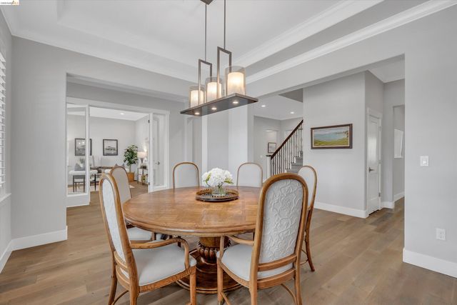 309 Wingfield Ct, Danville, CA 94526