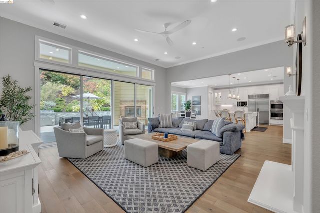309 Wingfield Ct, Danville, CA 94526