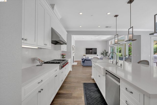 309 Wingfield Ct, Danville, CA 94526