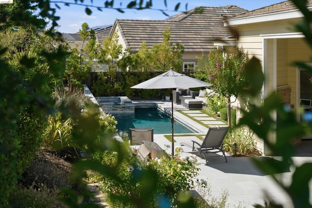 309 Wingfield Ct, Danville, CA 94526