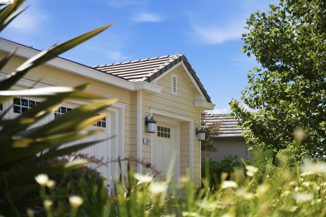 309 Wingfield Ct, Danville, CA 94526