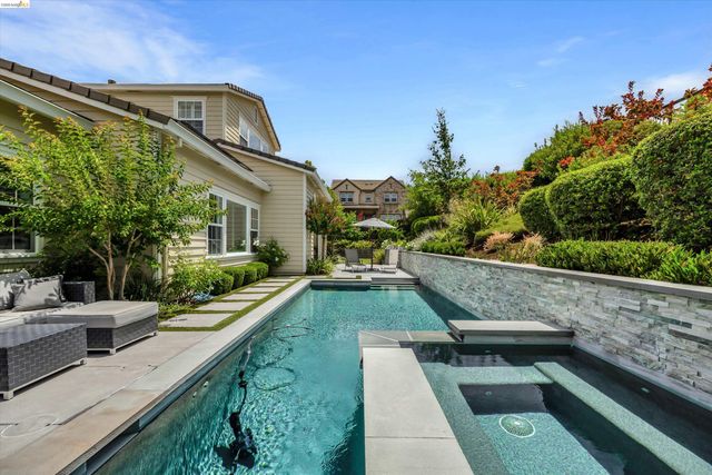309 Wingfield Ct, Danville, CA 94526