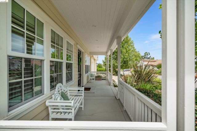 309 Wingfield Ct, Danville, CA 94526
