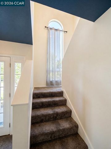 58 Meadowbrook Ave, Pittsburg, CA 94565