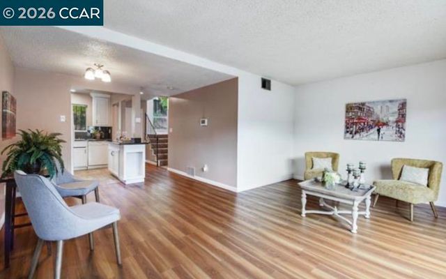 58 Meadowbrook Ave, Pittsburg, CA 94565