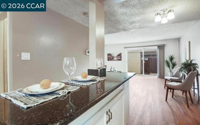 58 Meadowbrook Ave, Pittsburg, CA 94565