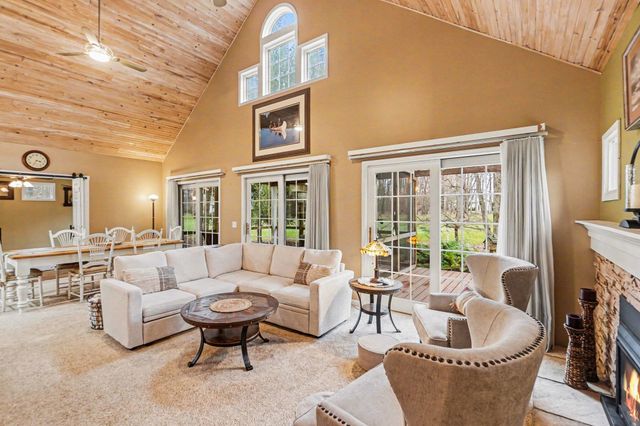 9362 Clubhouse Drive W, Morton Twp, MI 49346