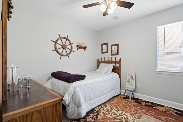 15504 Brandon Dr., Biloxi, MS 39532