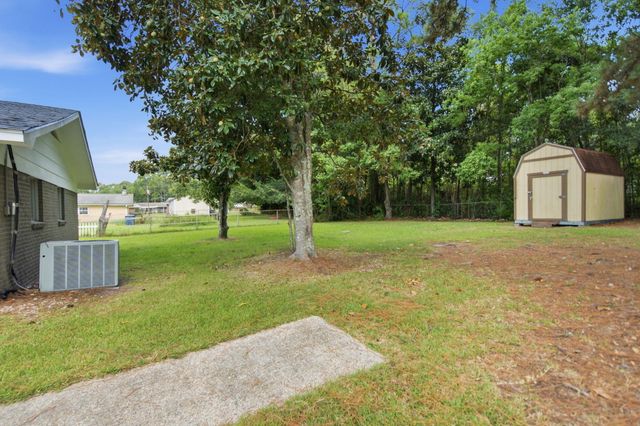 15504 Brandon Dr., Biloxi, MS 39532