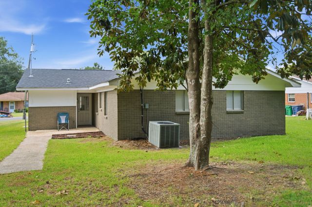 15504 Brandon Dr., Biloxi, MS 39532