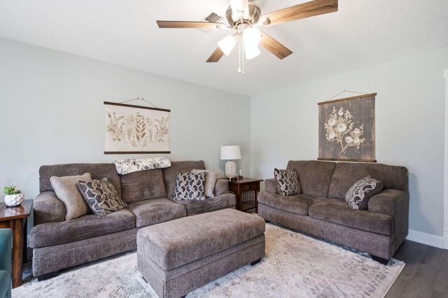 15504 Brandon Dr., Biloxi, MS 39532