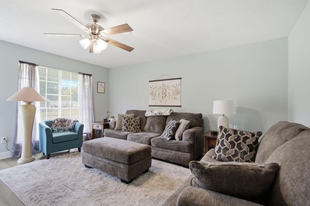 15504 Brandon Dr., Biloxi, MS 39532