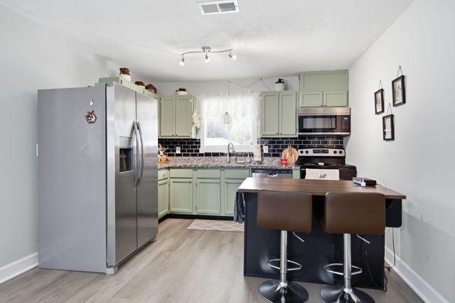15504 Brandon Dr., Biloxi, MS 39532