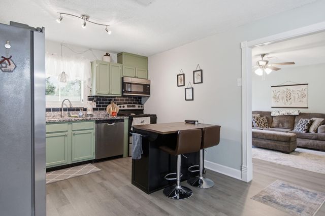 15504 Brandon Dr., Biloxi, MS 39532