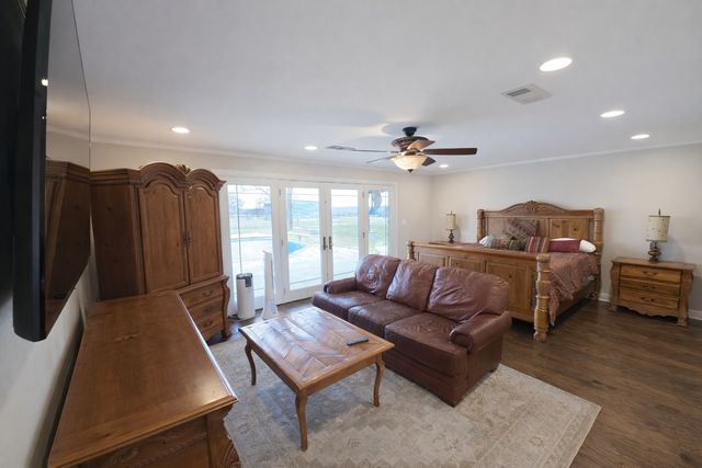 11362 E Highway 82, Whitesboro, TX 76273