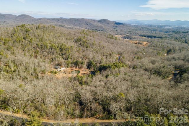 99999 Mills River Way 108, Horse Shoe, NC 28742