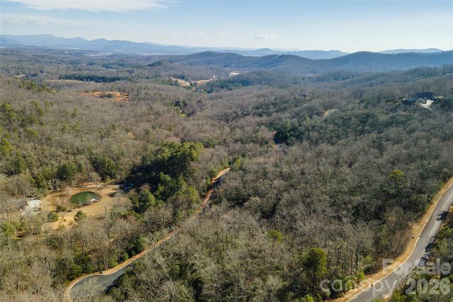 99999 Mills River Way 108, Horse Shoe, NC 28742