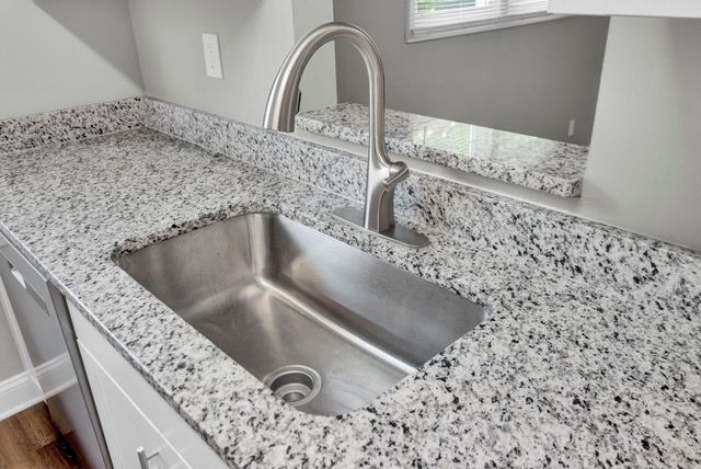 5821 Robinhood Drive, Hanahan, SC 29410