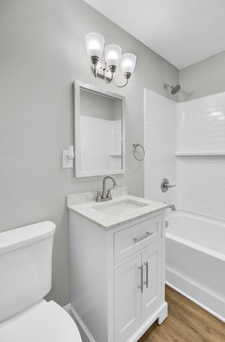 5821 Robinhood Drive, Hanahan, SC 29410