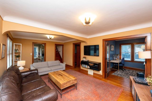 763 Mcknight Road S, Saint Paul, MN 55119