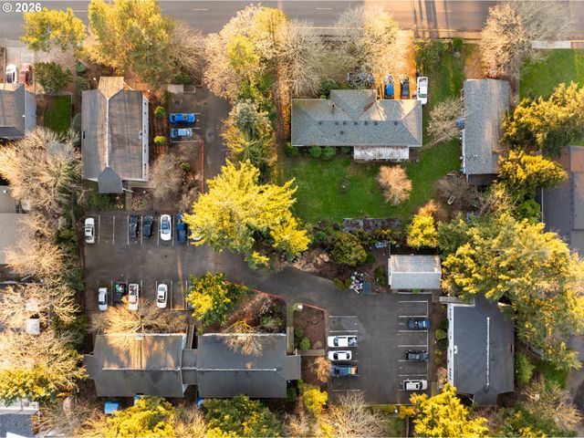 340 S LOCUST St, Canby, OR 97013