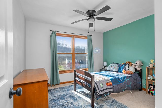 3833 Belmont CT, Roanoke, VA 24012