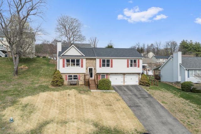 3833 Belmont CT, Roanoke, VA 24012