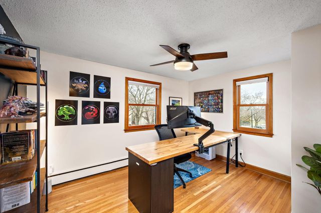 298 Washburn Avenue N, Minneapolis, MN 55405