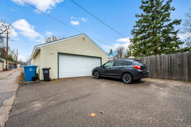 298 Washburn Avenue N, Minneapolis, MN 55405