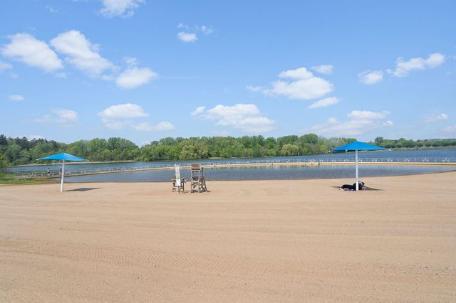 298 Washburn Avenue N, Minneapolis, MN 55405