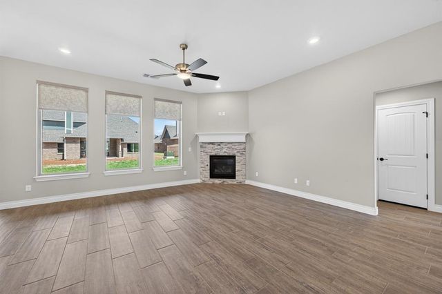 9309 NW 115th Terrace, Yukon, OK 73099