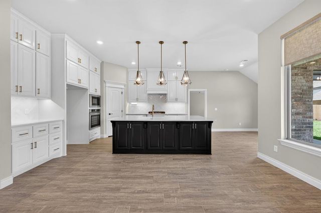 9309 NW 115th Terrace, Yukon, OK 73099