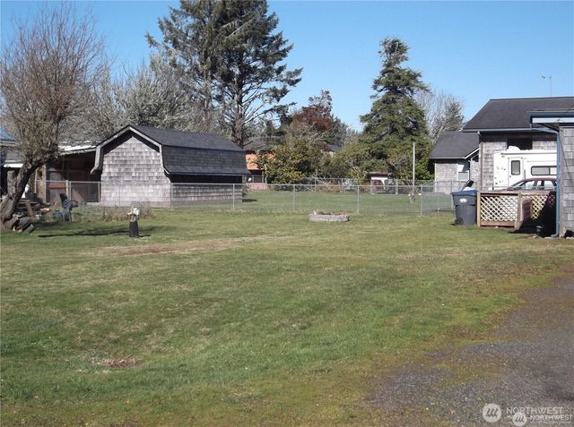 210 212 W Tacoma Avenue, Westport, WA 98595