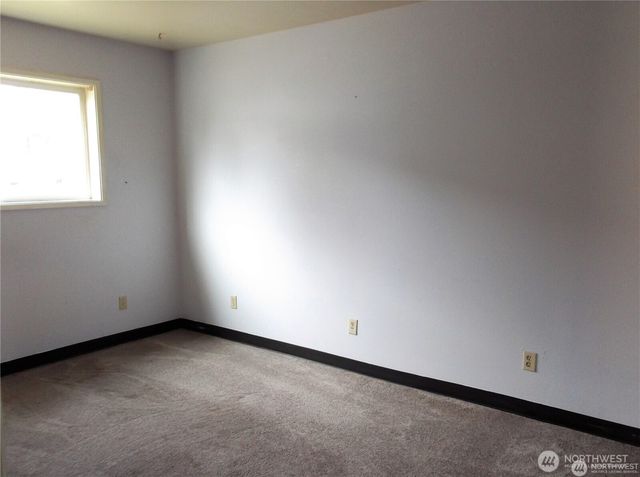 210 212 W Tacoma Avenue, Westport, WA 98595