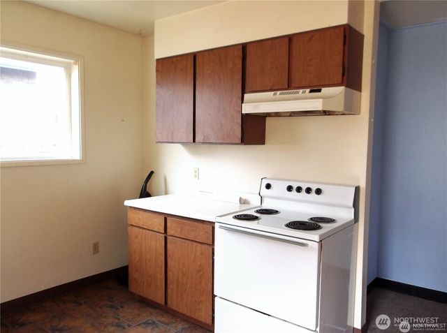 210 212 W Tacoma Avenue, Westport, WA 98595