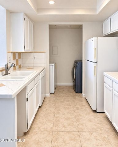 4730 W NORTHERN Avenue 2107, Glendale, AZ 85301