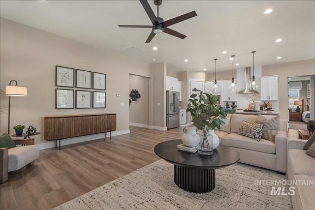 967 N Falling Water Way, Eagle, ID 83616