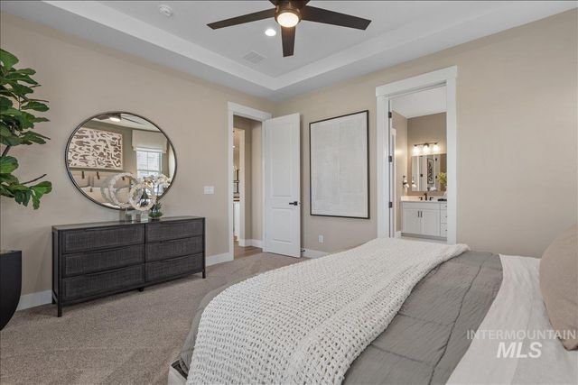 967 N Falling Water Way, Eagle, ID 83616