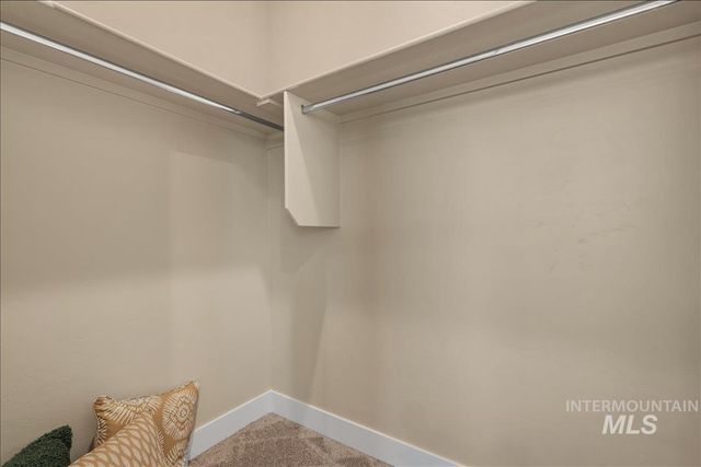 967 N Falling Water Way, Eagle, ID 83616