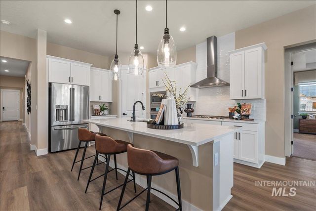 967 N Falling Water Way, Eagle, ID 83616