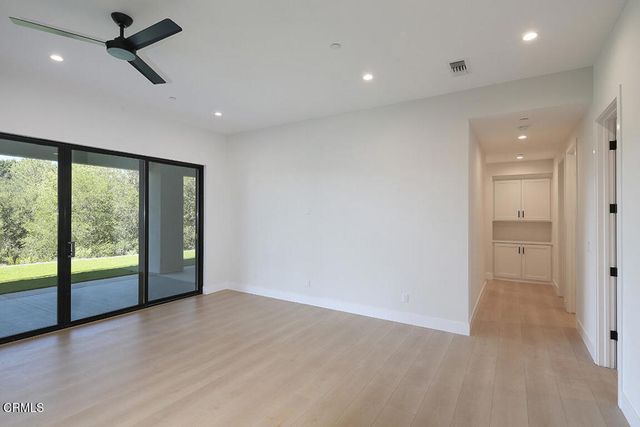 1048 Canyon Creek Place, Escondido, CA 92025