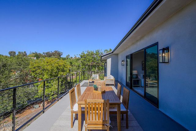 1048 Canyon Creek Place, Escondido, CA 92025