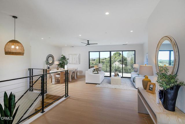1048 Canyon Creek Place, Escondido, CA 92025